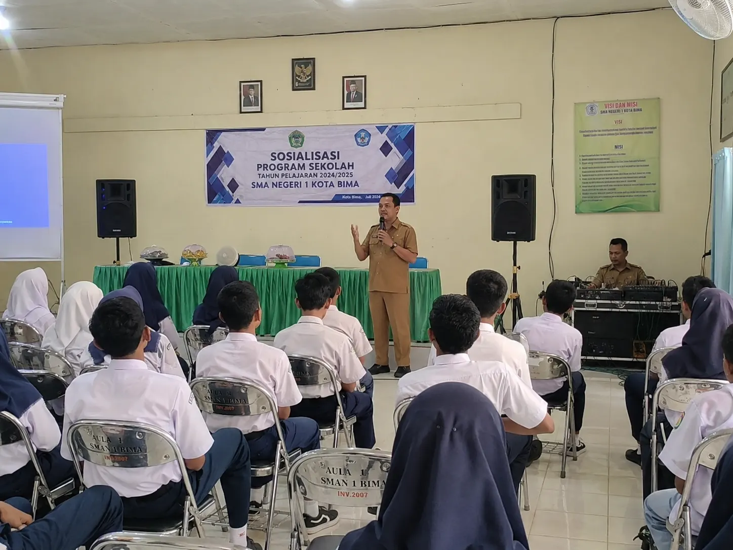 Thumbnail Sosialisasi di Aula Sekolah